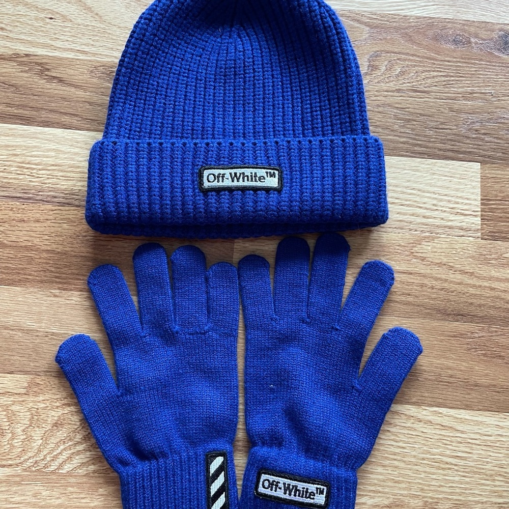 Off white gloves & hat
